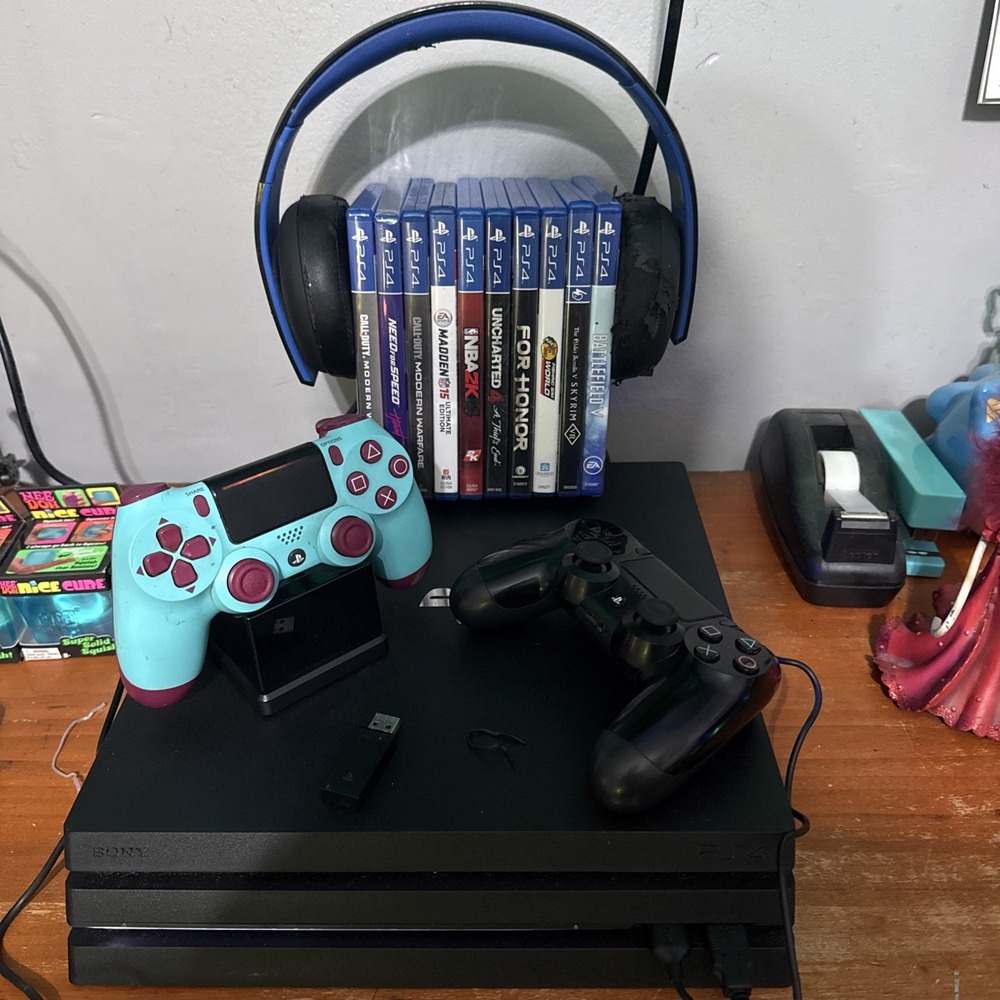 Sony PlayStation 4 Pro 1TB Console 2 Controllers, Headset, Charger Dock 10 Games